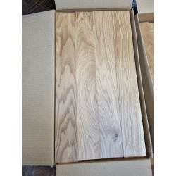 LAYERED PARQUET CLASS 2 VARNISHED RUSTIC OAK
