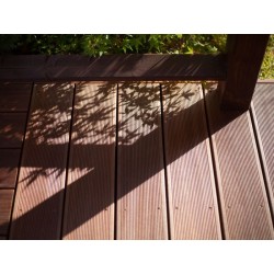 21x145x3360 Wąski Ryfel Kempas - Deska tarasowa z drewna egzotycznego